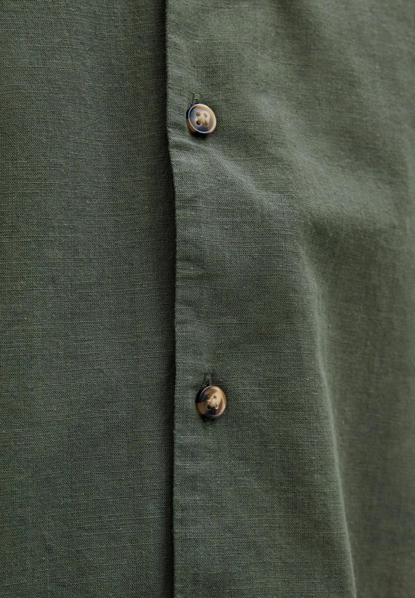 RESORT - Shirt - beetle2