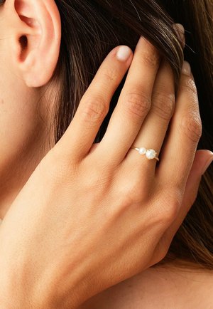 CHRIST, Bague - golden-coloured