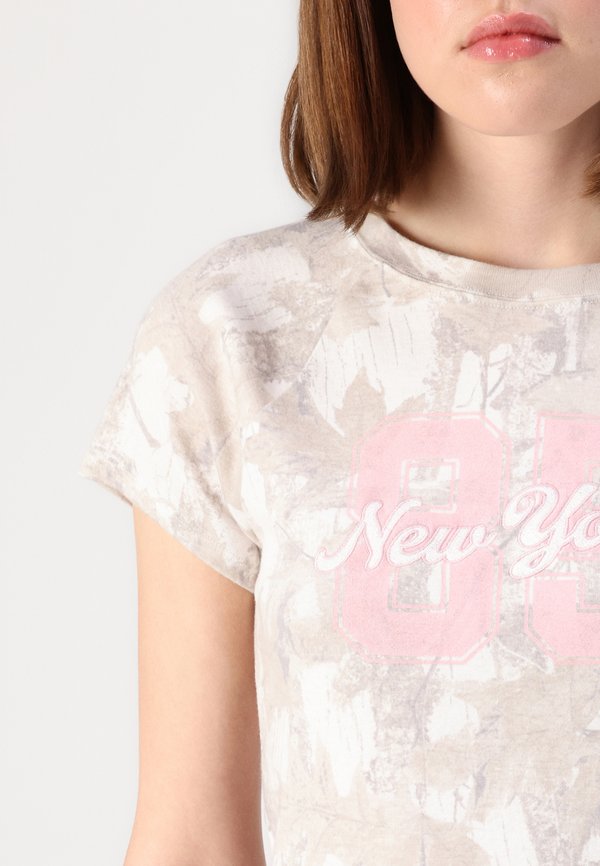 Number Graphic Baby Tee - Print T-shirt4