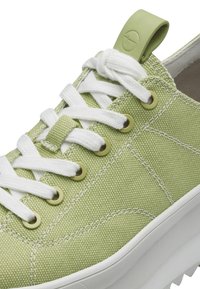 Tamaris Tenisice - light green