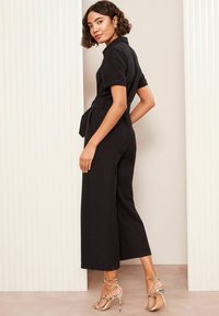 Friends Like These PETITE FIT - SHORT SLEEVE UTILITY TAILORED  - Overal - black