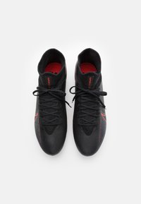 Nike Performance Jalkapallokengät kiinteälle alustalle - black