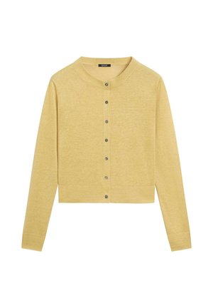 Cardigan court jaune à manches longues, col rond, avec sept boutons à l'avant, posé à plat sur un fond blanc.