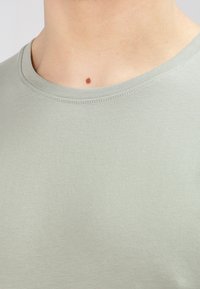 Only & Sons ONSMATT LIFE LONGY TEE  - T-shirt basic - seagrass