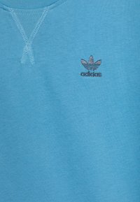 adidas Originals TEE UNISEX - Pamata T-krekls - light blue
