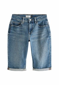 Pantalones cortos de mezclilla azul hasta la rodilla con dobladillo doblado, cinco bolsillos y cierre de botón metálico. La tela tiene un aspecto ligeramente descolorido.
