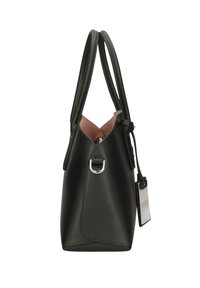 Borsa a tracolla nera in pelle con doppi manici, di forma triangolare distintiva e superficie liscia. Presenta un accento in metallo argentato.