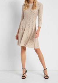 ORSAY Pletené šaty - beige