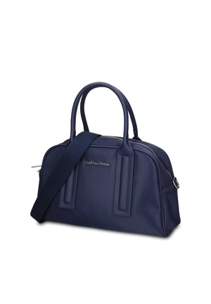 Donkerblauwe handtas met dubbele handvatten en afneembare schouderriem, voorzien van een zilveren ritssluiting en merkembleem op het voorpaneel.