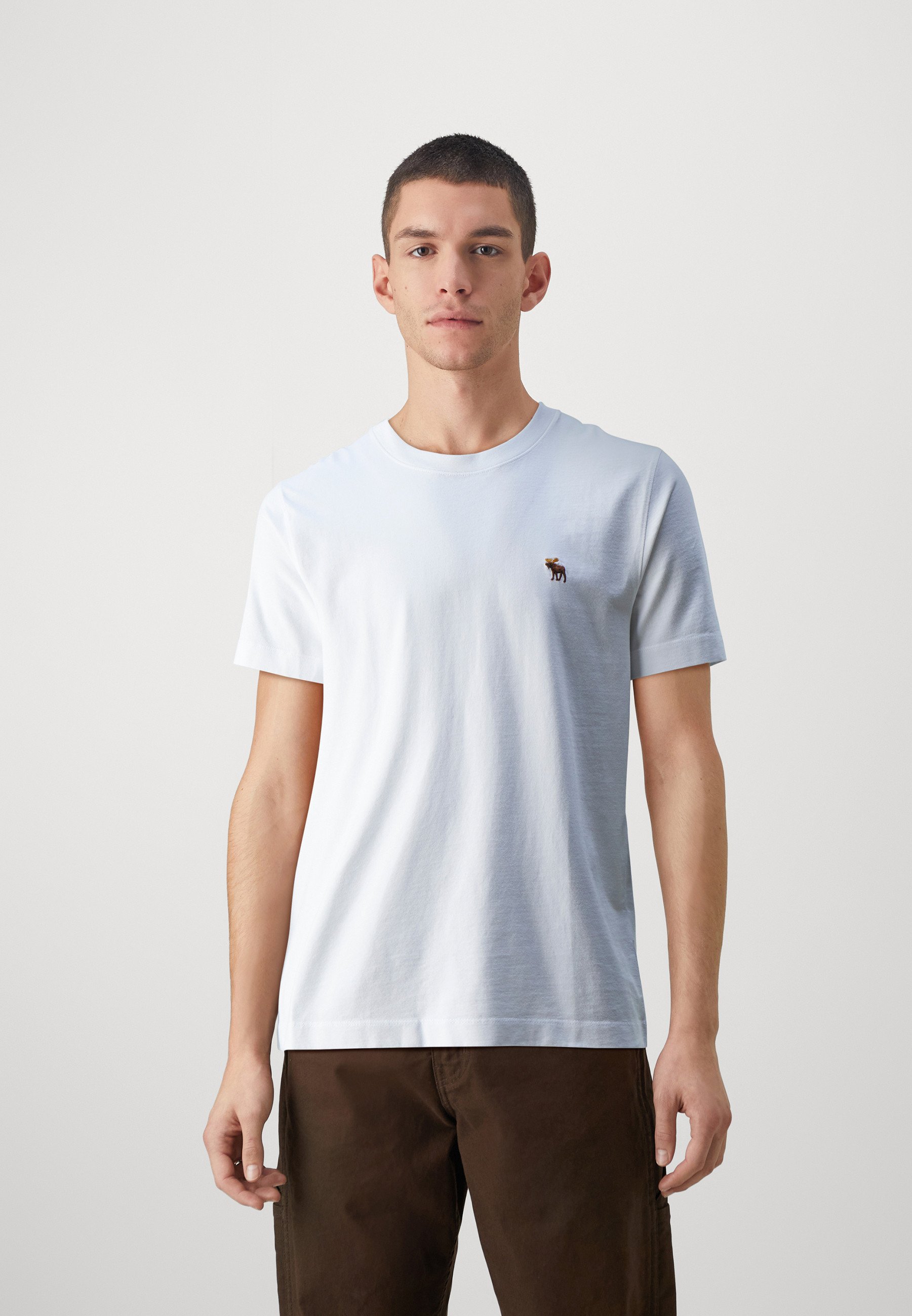 ★Abercrombie & Fitch★ スリムポリッシュアイコンTシャツ Men's Slim Polished Icon Tee | Men's Tops | Abercrombie.com