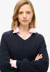Superdry & Co V NECK CABLE - Jersey de punto - eclipse navy