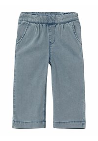 Pantalones de cintura elástica en color azul claro, con un corte relajado. Presentan dos bolsillos laterales y una textura suave con sutiles detalles de costura.