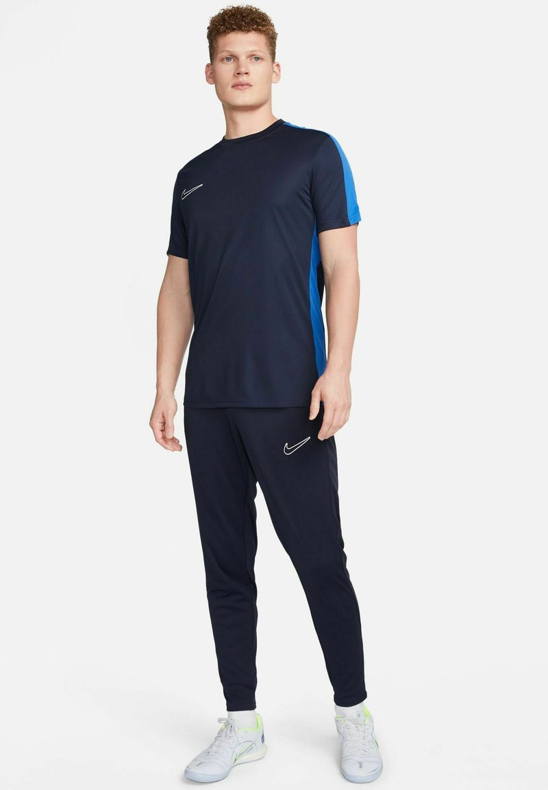 Nike Performance Sport T-shirt blauw Nike Performance Sport T-shirt blauw