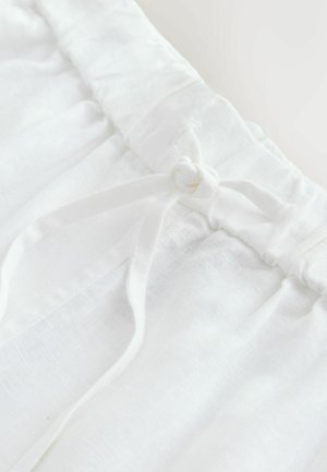 Next, Šortky - white