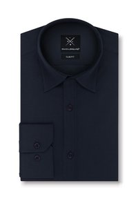 Granatowa koszula slim-fit z ostrym kołnierzykiem, długimi rękawami i pojedynczym mankietem. Dwa guziki z przodu oraz gładka tekstura materiału.
