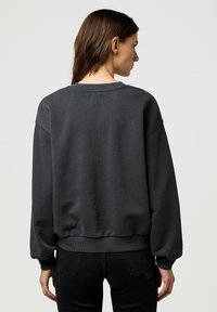 Wrangler Sudadera - faded black