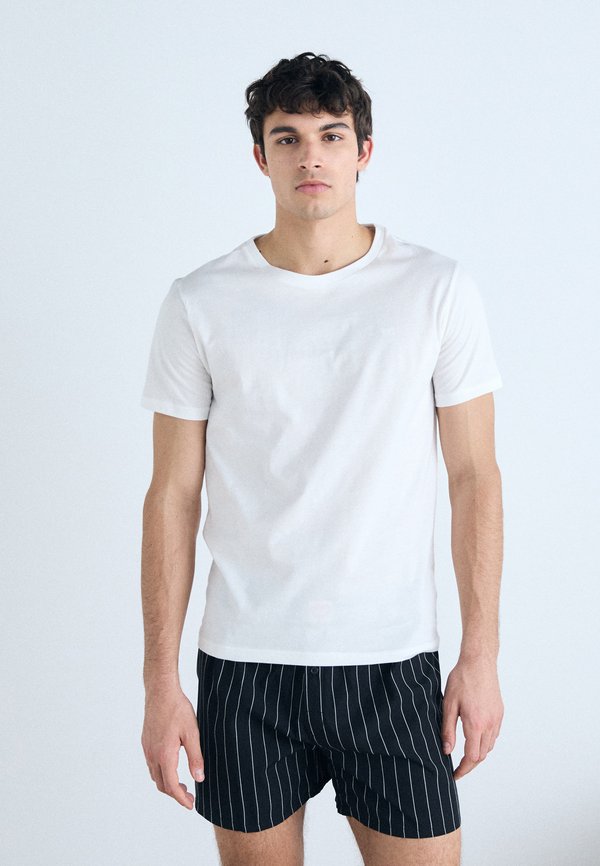 SIGNATURE TEE 3 PACK - Undershirt3