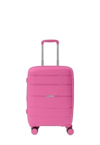 Valigia rigida rosa con righe orizzontali, manico estensibile argento e quattro ruote nere per la mobilità. Design compatto e leggero.