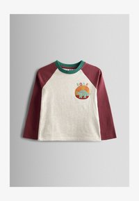 Neselectat, natural dino