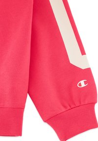 Champion CREWNECK GRAPHIC SHOP - Sudadera - berry