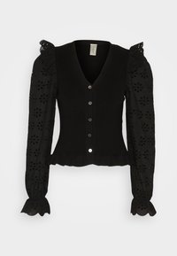 Svart cardigan med ribbad kropp, V-ringning och knäppning fram. Har långa puffärm med broderie anglaise och volangärmar.