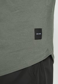 Only & Sons ONSMATT LIFE LONGY TEE  - T-shirt básica - castor gray