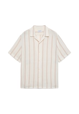 Chemise beige à manches courtes, boutonnée, avec des rayures verticales marron clair et un col camp, posée à plat sur un fond blanc.