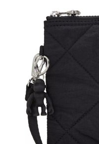 Kipling FANCY K.QU + - Clutches - cosmic black quilt