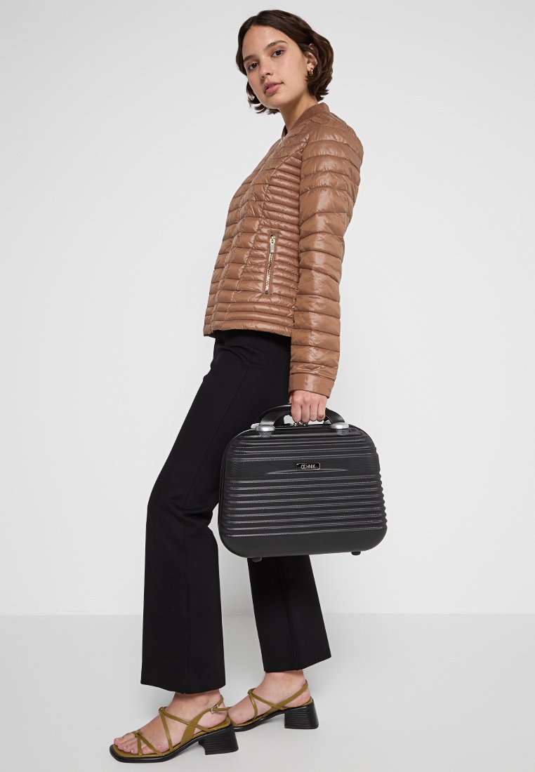 OCHNIK UNISEX czarny