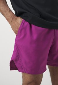 Nike Performance COURT VICTORY - Sportske kratke hlače - hot fuchsia/white