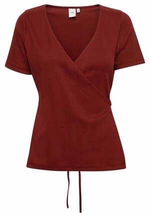Roestrode korte mouw wikkelblouse met V-hals en verstelbare strik in de taille, gemaakt van geribbelde stof.