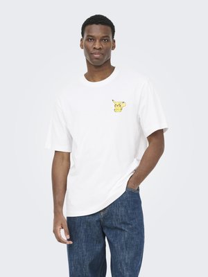 Only & Sons ONSPOKEMON LIFE TEE - Potiskana majica - bright white/yellow