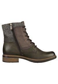 Bottine femme avec partie inférieure en cuir vert foncé, partie supérieure en daim gris, manchette en laine, fermeture à lacets à l'avant, fermeture éclair latérale et petit talon en bois.