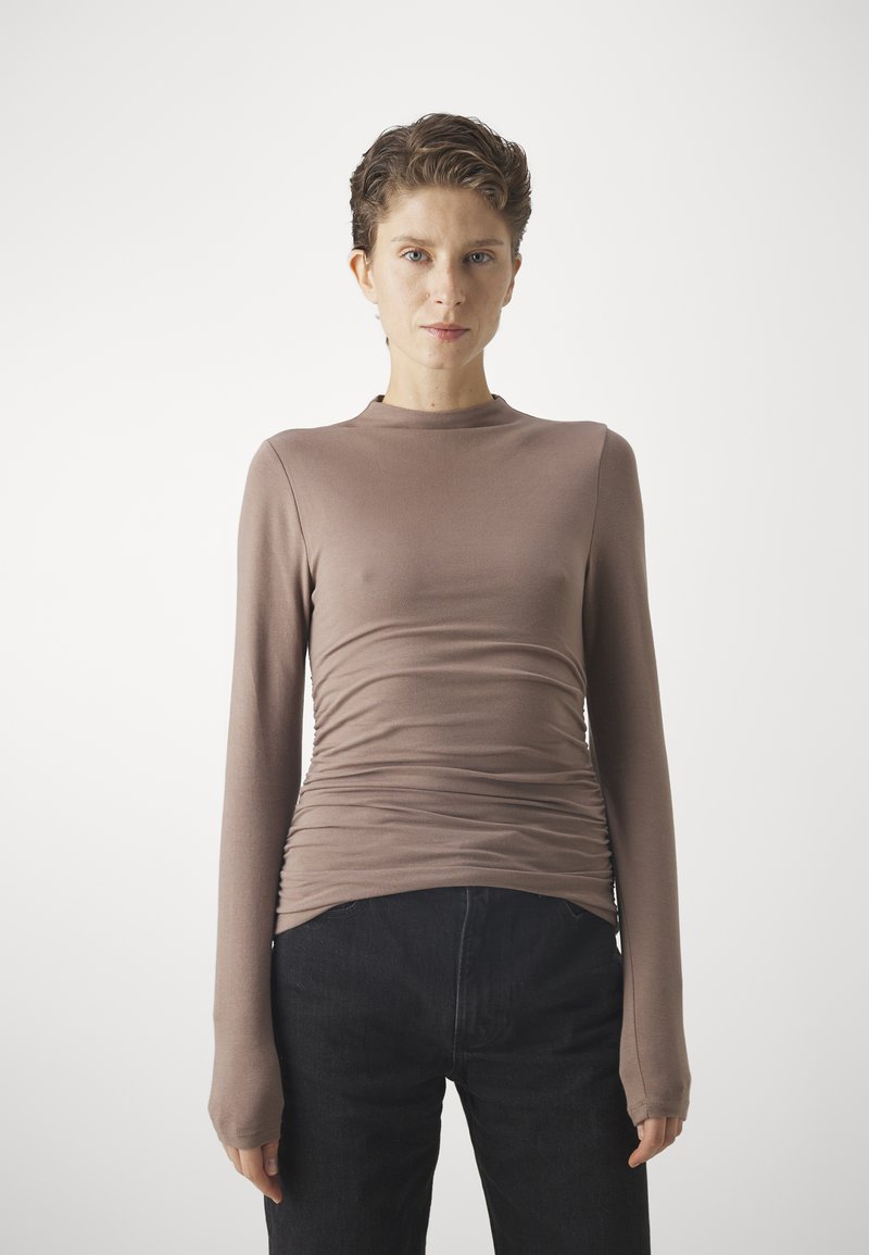 Seamless Long-Sleeve Mockneck main image 1