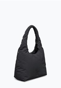 Borsa a spalla nera imbottita con un esterno morbido e testurizzato e un manico largo e curvo. Caratterizzata da un dettaglio con logo sul fronte.