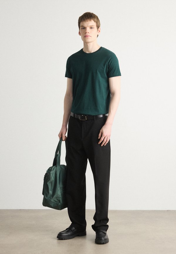 THOR TEE - Basic T-shirt - pine grove3