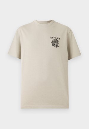 Beige katoenen t-shirt met een ronde halslijn en korte mouwen. De voorkant heeft een zwart geïllustreerde grafiek en het woord "REPLAY."