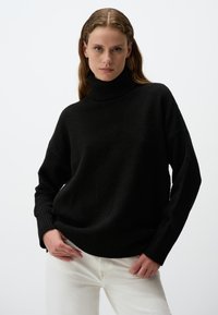 Jimmy Key LONG SLEEVED TURTLENECK  - Trui - black