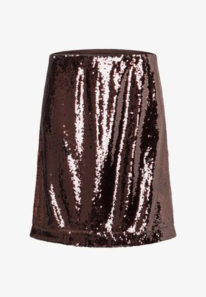 Brauner Minirock mit Pailletten und glatter Textur, mit figurbetonter Form und reflektierender Oberfläche, die das Licht einfängt. Der Saum ist gleichmäßig und sauber verarbeitet.