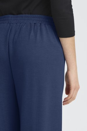Fransa, FRAURORA PA 4 - Pantaloni sportivi - navy blazer