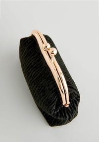 Next COIN - Clutches - black