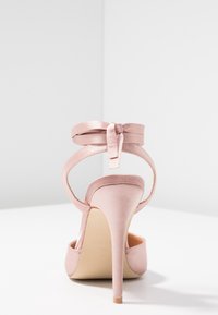 Chi Chi London Lodičky na vysokém podpatku - light pink