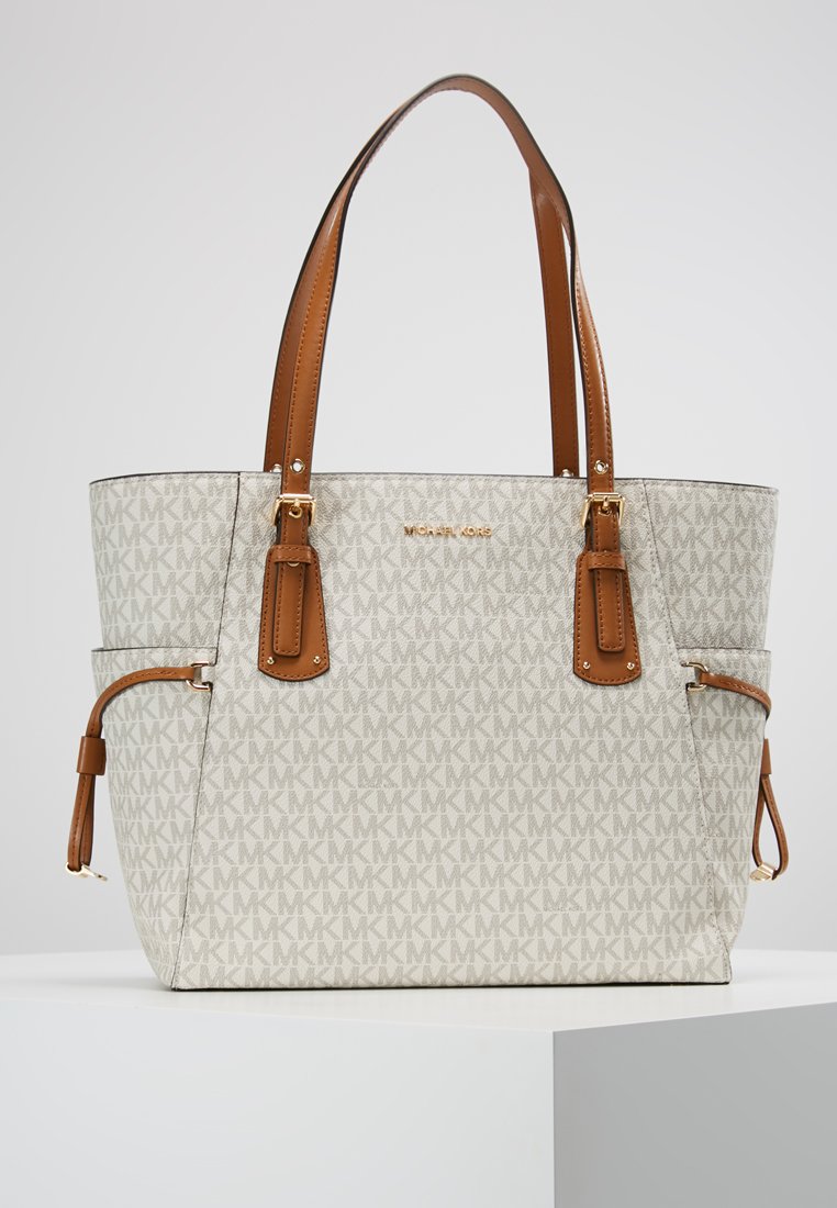 michael kors voyager shopper