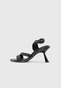 ISA - Ψηλοτάκουνα πέδιλα - black