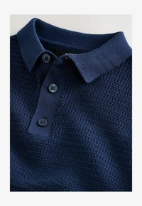 Atlasīts, navy blue