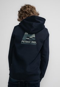 Petrol Industries Felpa - sky captain