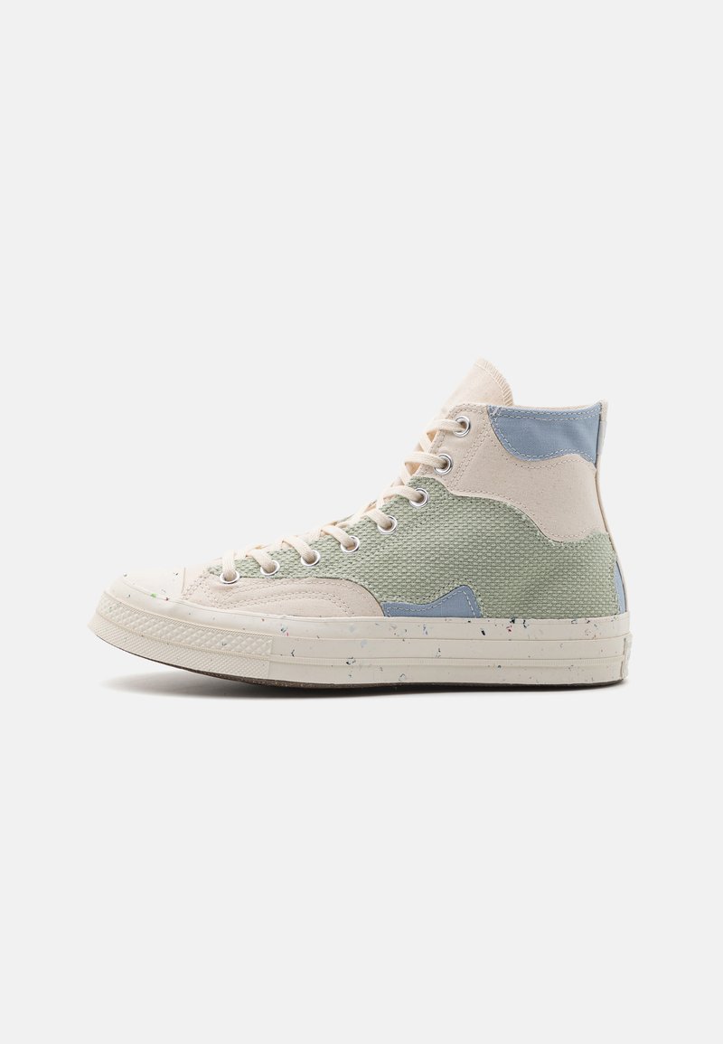 Sneakers high