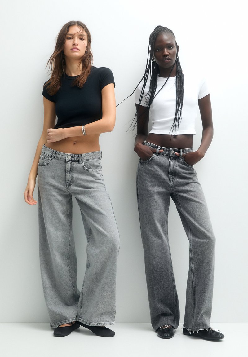 PULL&BEAR OVERSIZE 2 PACK - T-shirt basique - white/blanc PULL&BEAR OVERSIZE 2 PACK - T-shirt basique - white/blanc
