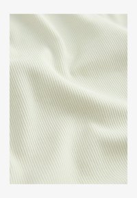 Vybráno, white