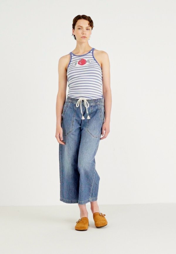 EASY PEASY PULL ON - Relaxed fit jeans4